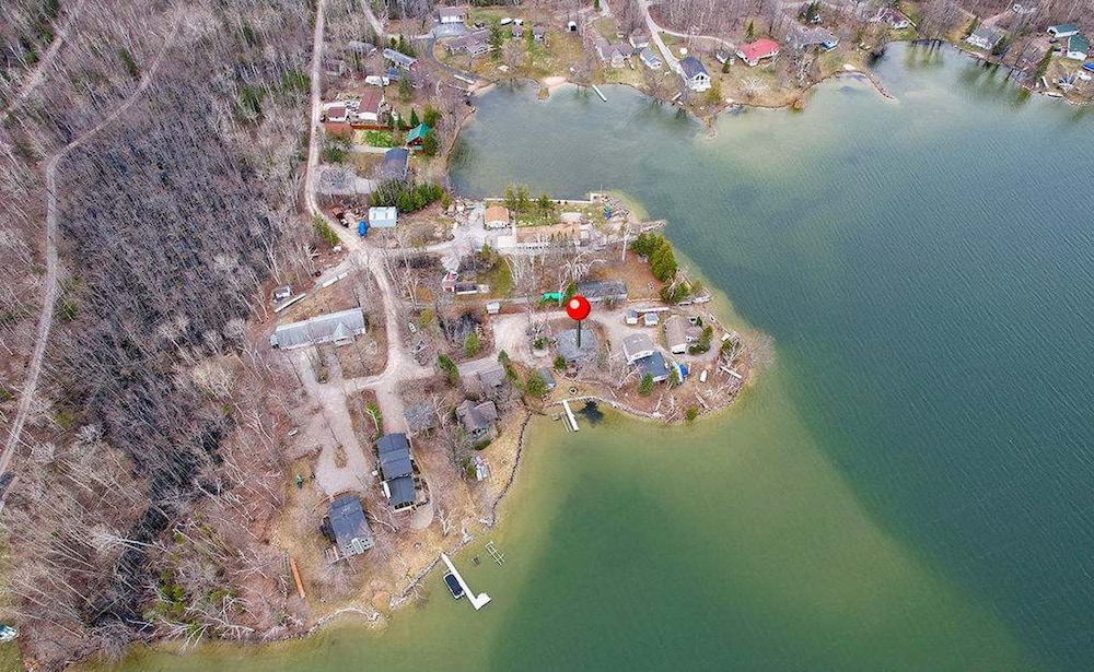 Long Lake Escape in Alpena