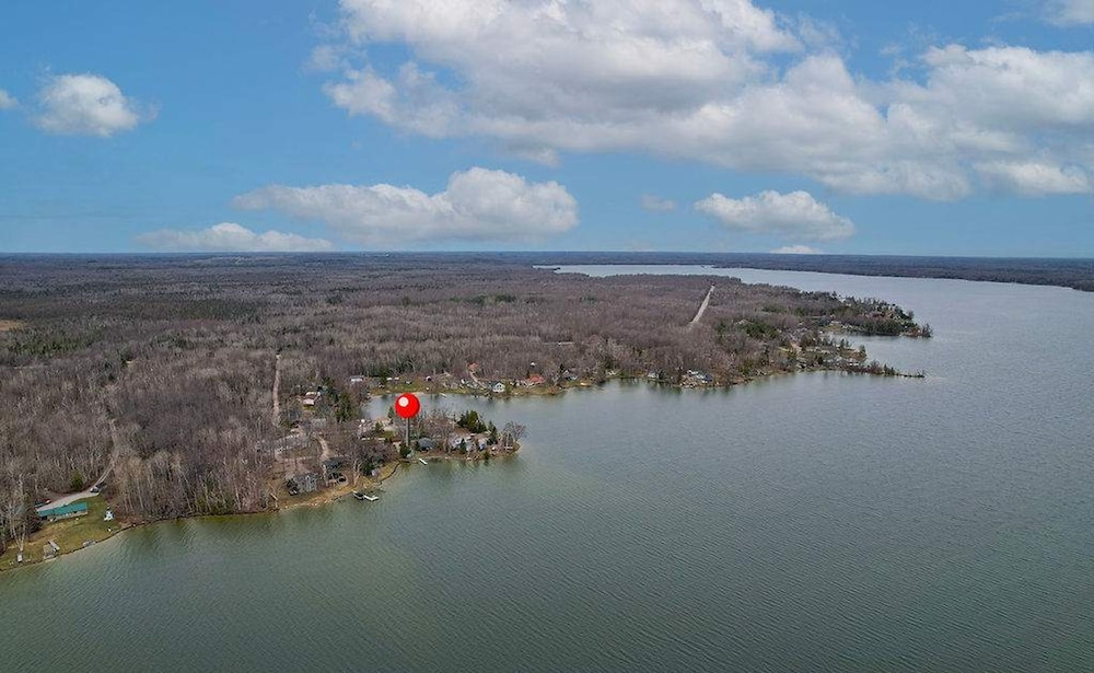 Long Lake Escape in Alpena