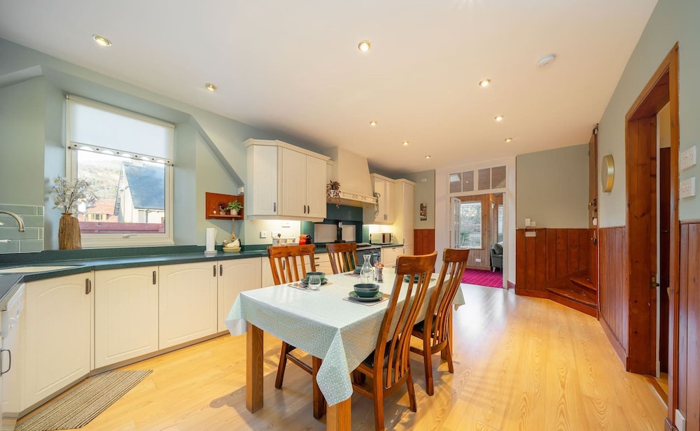 Inchgeal Lodge Ballater Royal Deeside