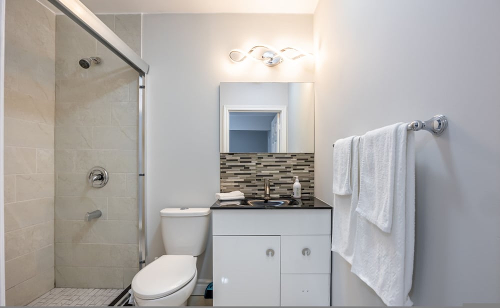 Charming 1BD Getaway - Unwind Near Niagara Falls