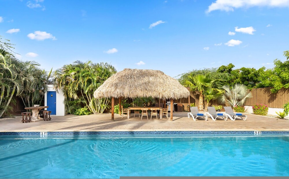 Turibana Plaza Suite 4 w Balcony