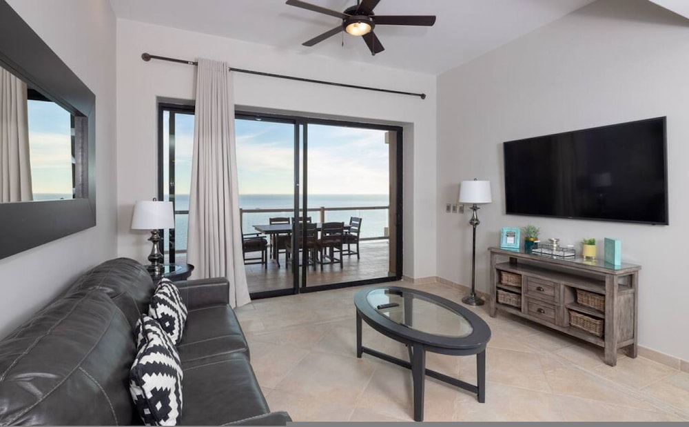 Luxury Las Palomas Oceanview Condo - Phase 2