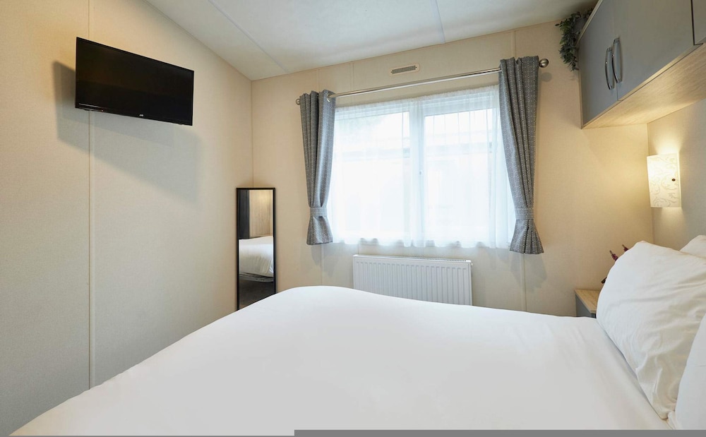 Host Stay Pine Lodge