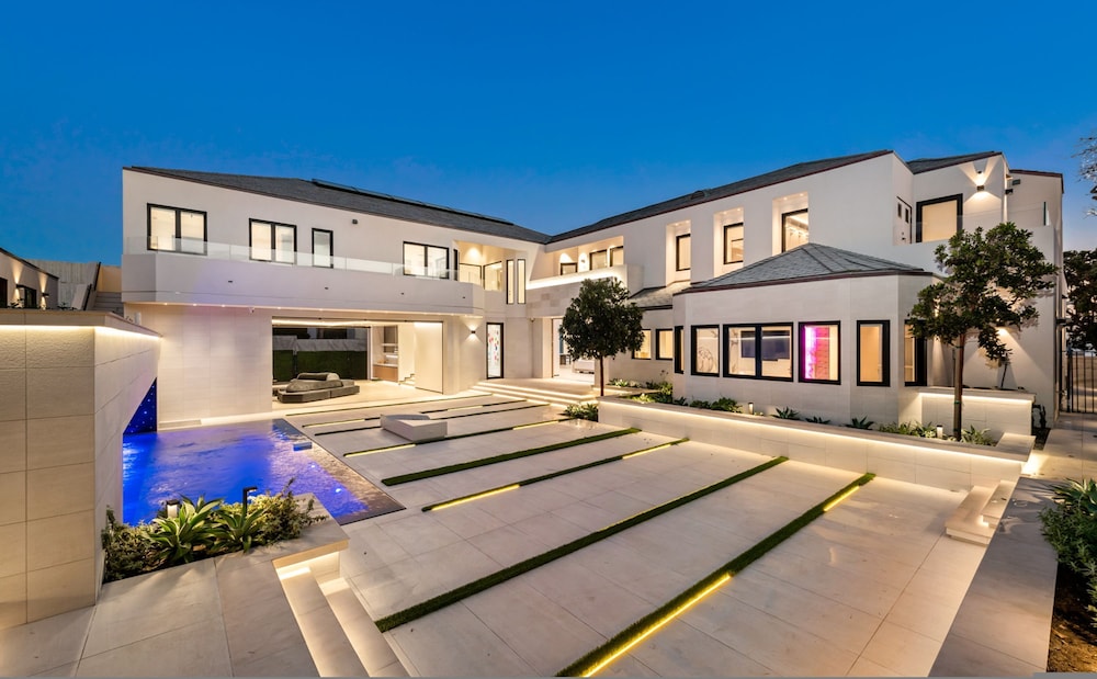 Ultimate Malibu Villa - Property Image 22