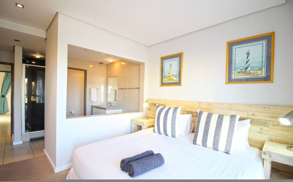 Upmarket 2bed City Retreat Close to V A Waterfront