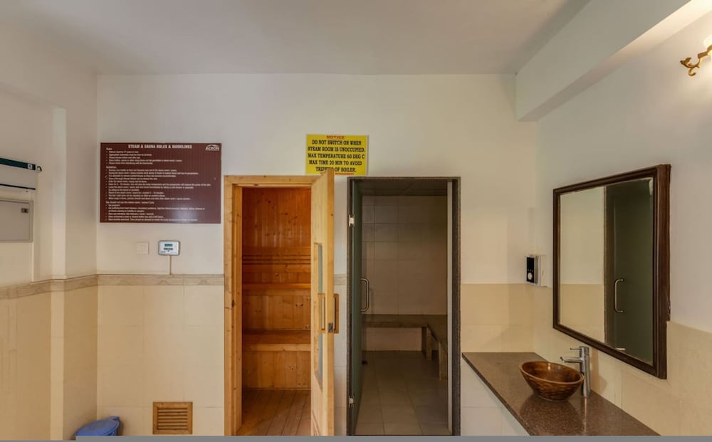 1BR w Pool Sauna Near Calangute Baga Beach