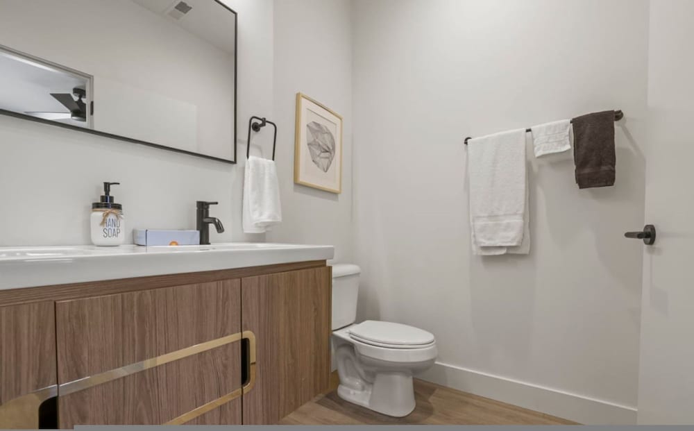 Stylish Getaway -columbus-3 Bedroom Masterpiece