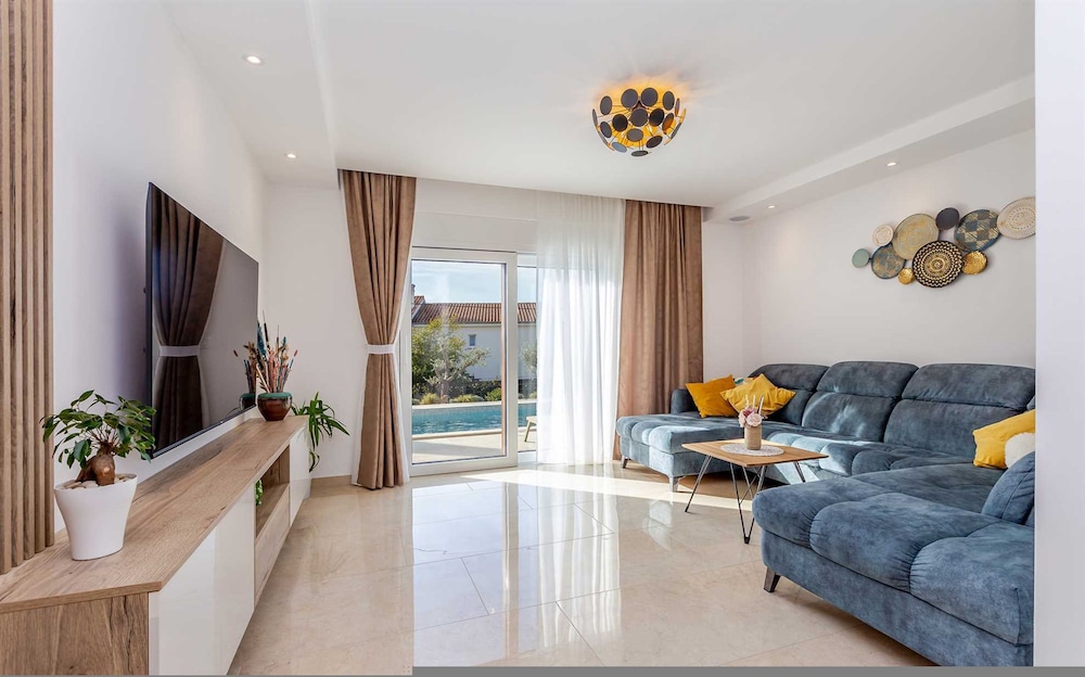 Holiday House Villa Andro