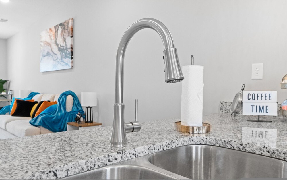 Sapphire Oasis A Luxurious Townhouse Retreat Near Nashville Ft Campbell