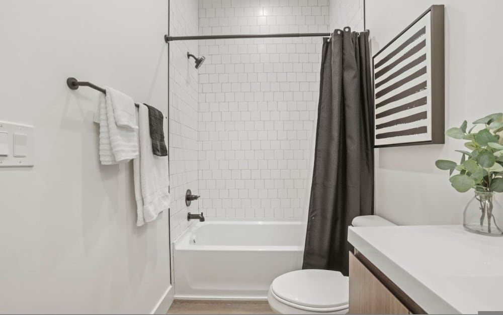 Stylish Getaway -columbus-3 Bedroom Masterpiece