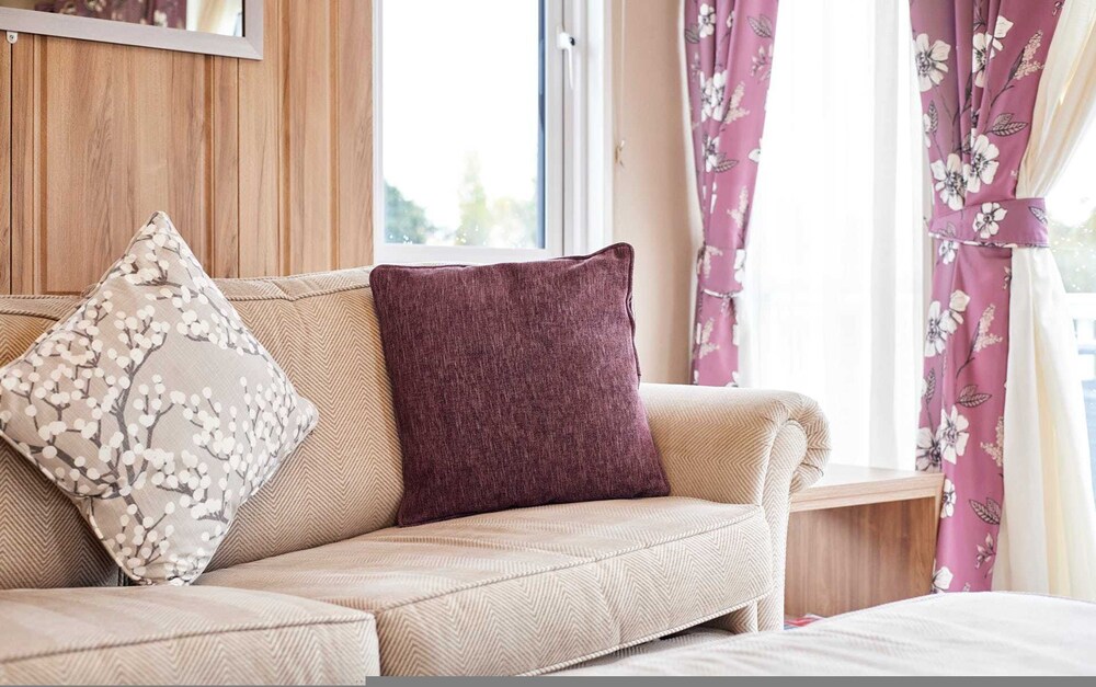 Host Stay Lakeview Winter