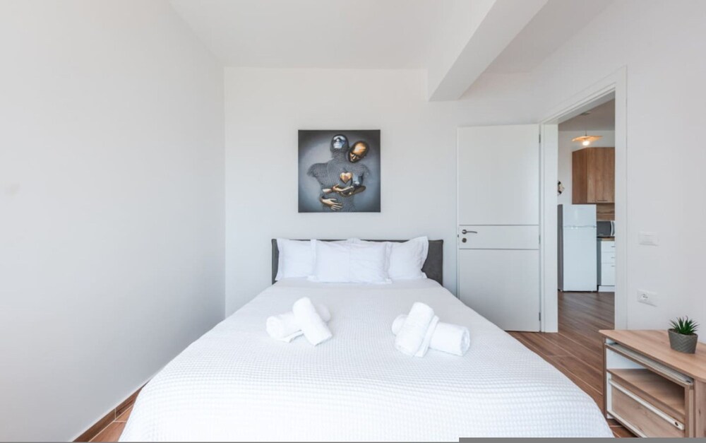 Exclusive Seafront Apartments Apartment 2