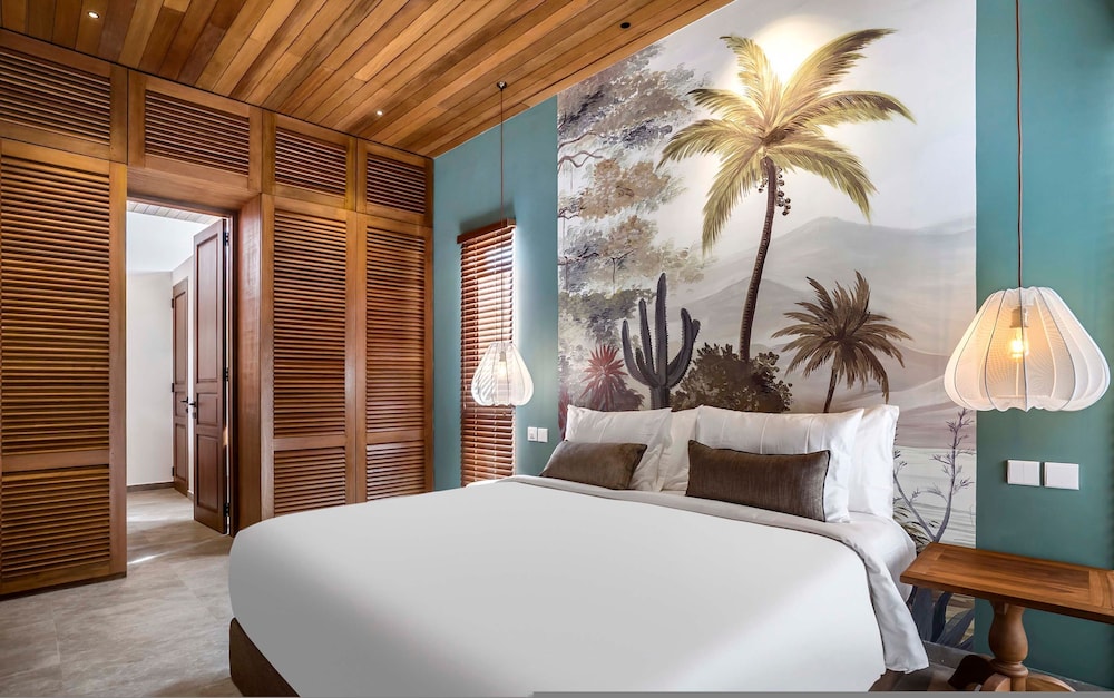 Nusantara Loft 3 Raijua by Alfred in Bali - Stunning 3 BD Loft w Private Pool Near the Beach Pererenan Beach - Canggu