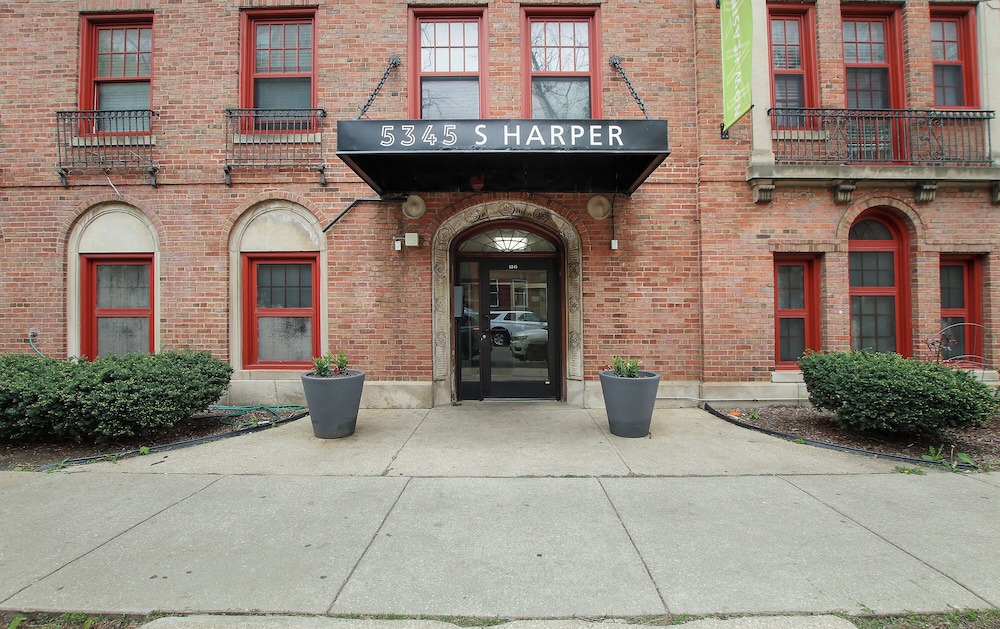 Chic 1BR - Harper rep