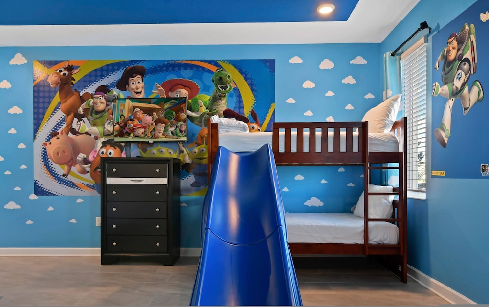 Disney 9Bd Storeylake Game Pool