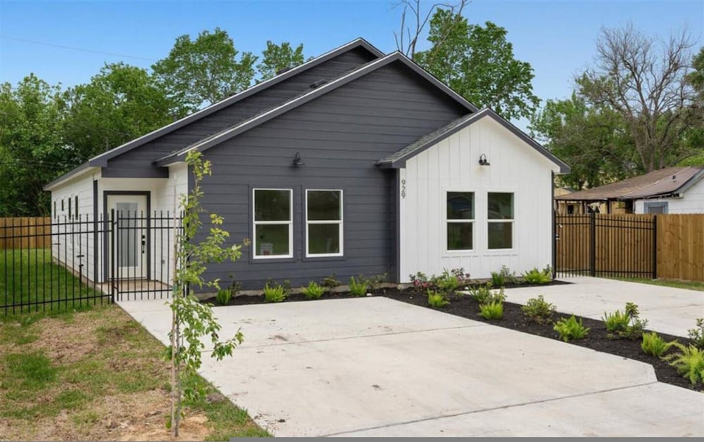 Quiet 3BR Home Fast Access to IAH Downtown