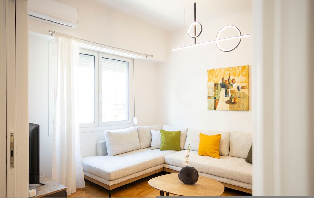 Elegant 3-bedroom Retreat in the Heart of Kolonaki