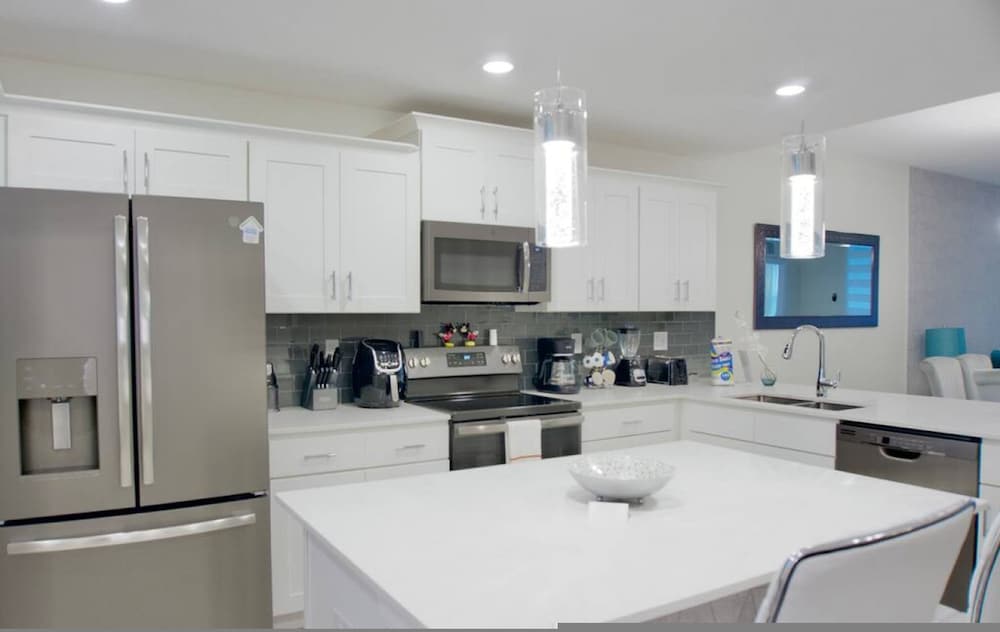 104 Modern Condo Storey Lake Disney