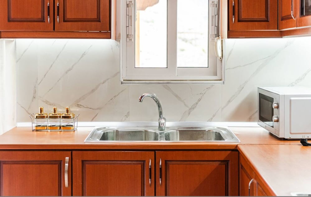 Hillside Apartment Gjirokast r