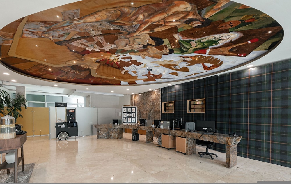 The Palm Loft Modern Comfort With a Fully Equipped Kitchen