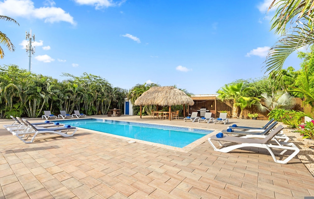 Turibana Plaza Suite 4 w Balcony