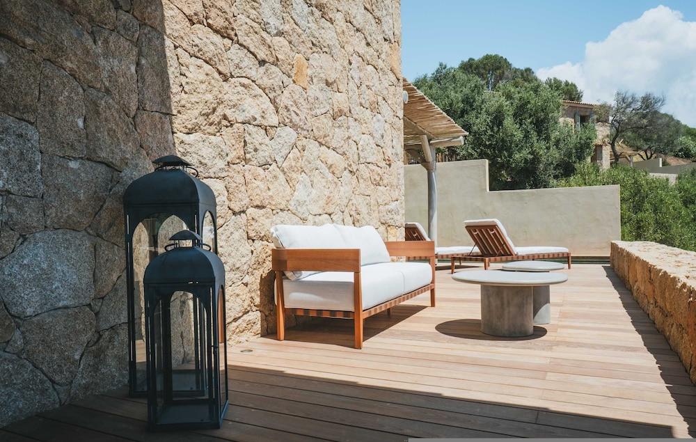 Luxury Villa Saleccia Beach Access Through the Maquis