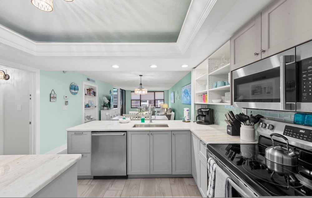 Loggerhead Cay 472 - Beach Front Pet-friendly