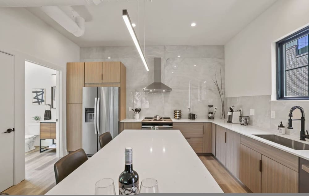 Stylish Getaway -columbus-3 Bedroom Masterpiece