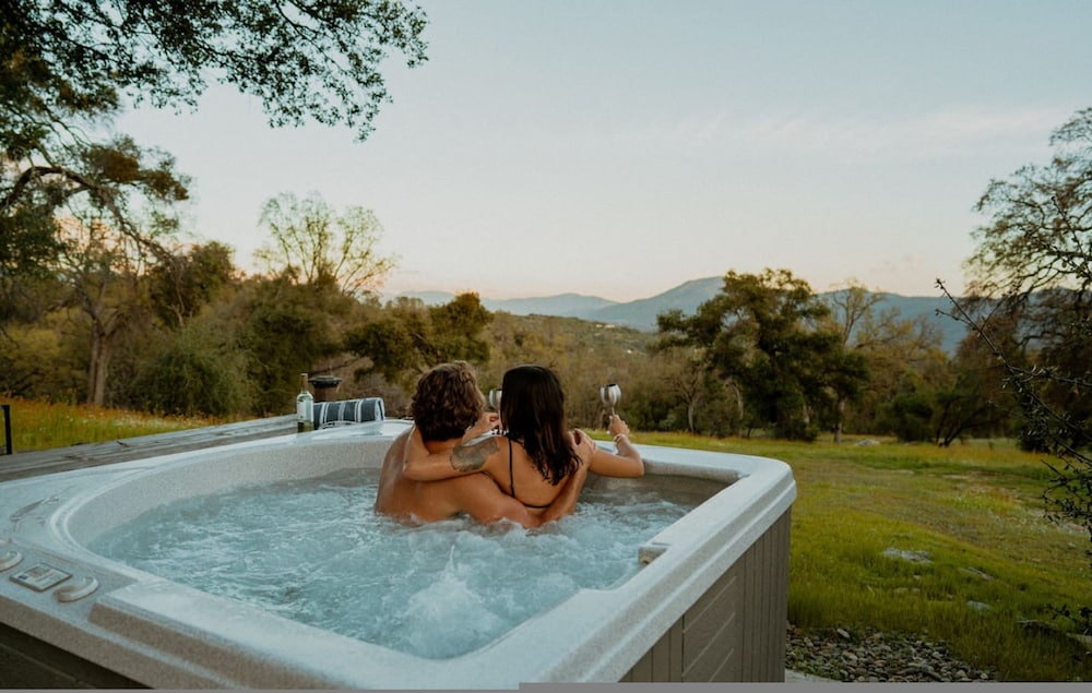Sunset View Boulder Bliss Hottub by Casa Oso