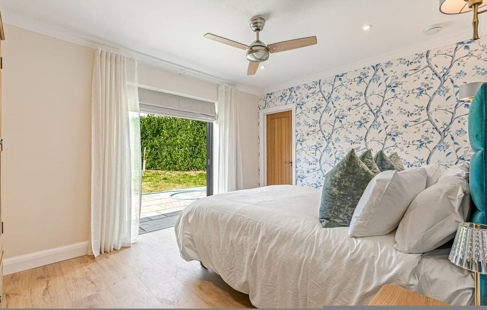 The Wild Bloom - From 225 Per Night