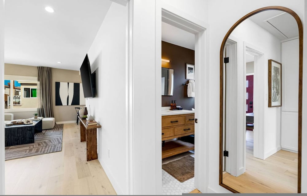 The Drift Manhattan Beach Luxury Design Steps to the Beach