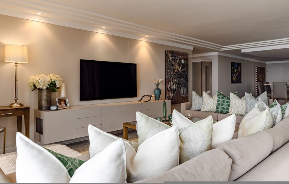 Bantry Place - Luxury Apartment