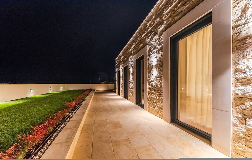 Jerina Mansion in Picall