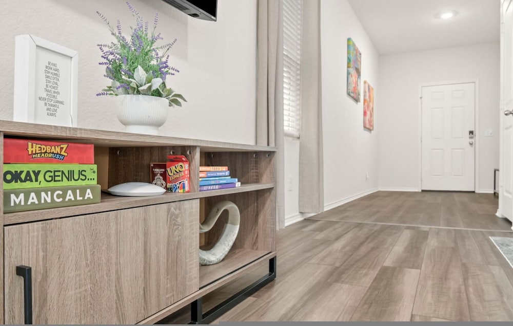Modern 3BR Home in San Antonio