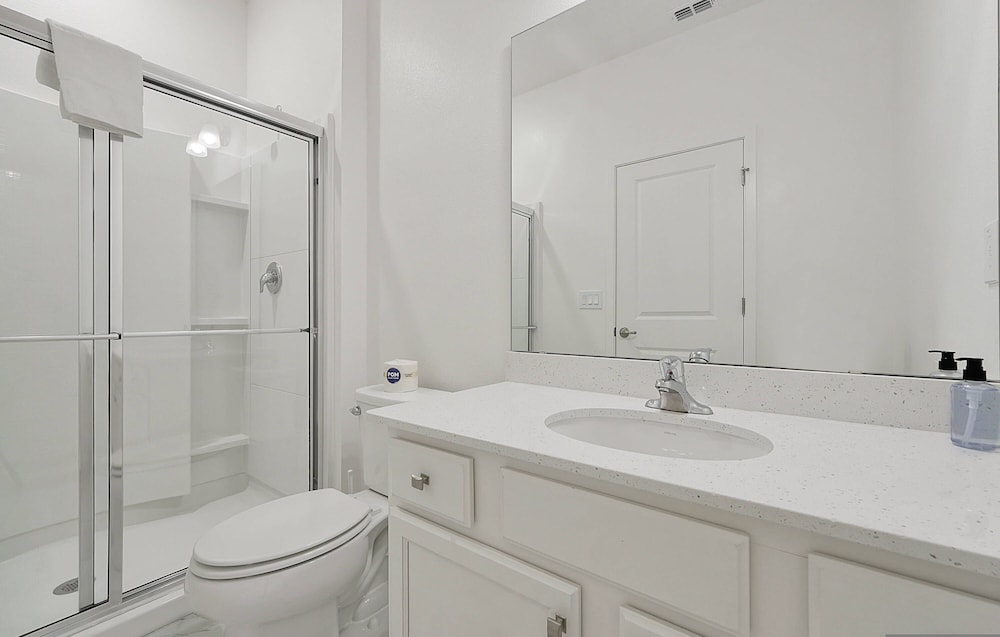 Luxury and Sophisticated 15 BR Ensuite