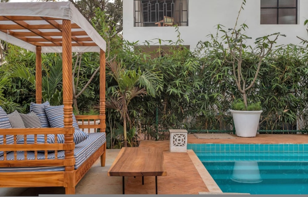 Casa Brilhante - 4BR Villa w Private Pool Garden