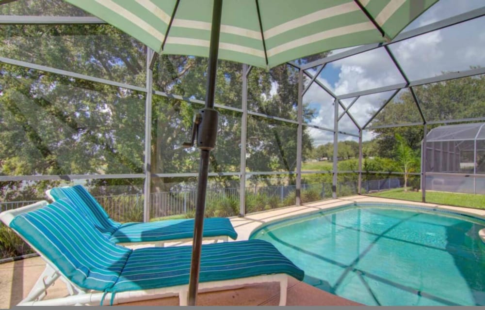 Sunset Oasis Retreat