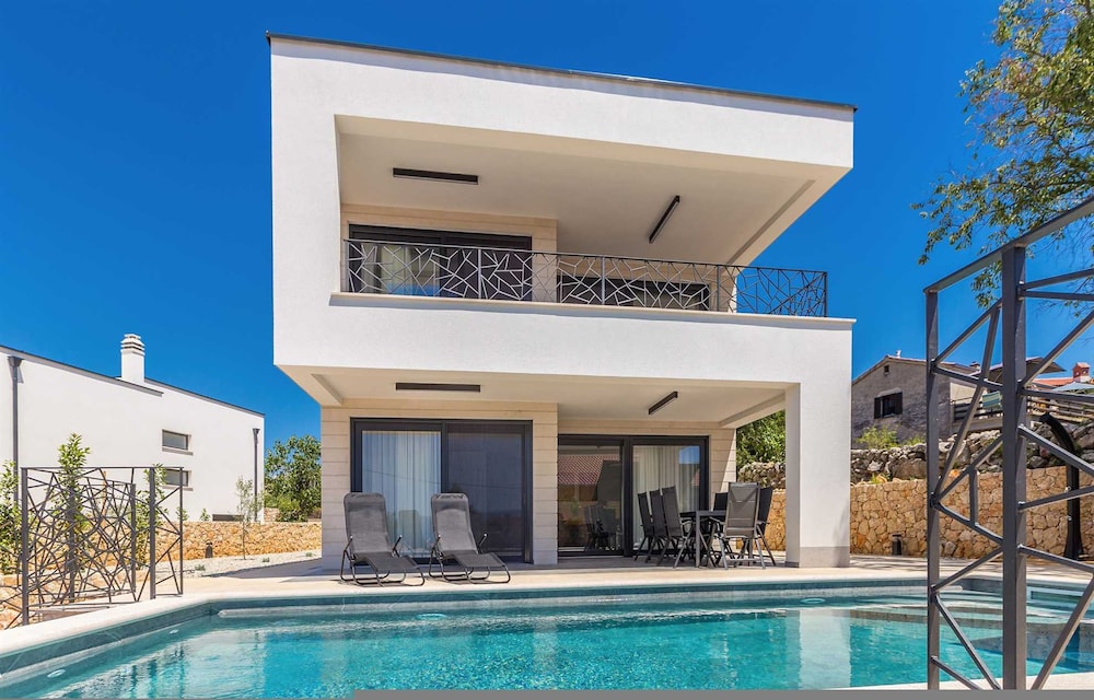 Villa DEI Tramonti With Private Pool