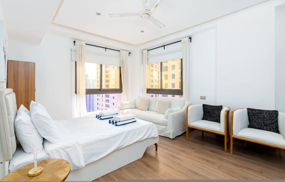 JBR Bahar Beach Views 4 Beds