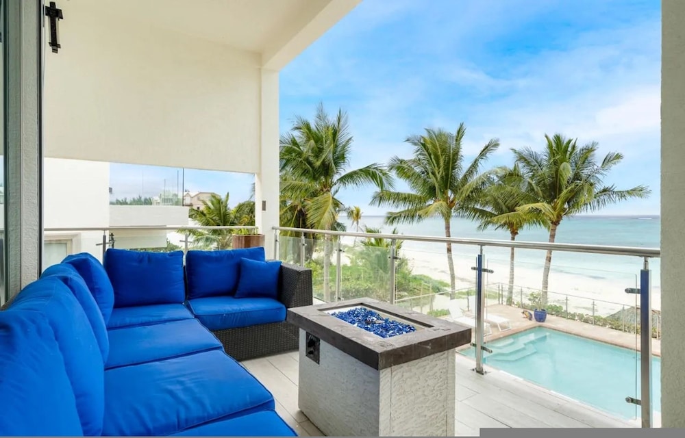 Trinity Villa in New Providence
