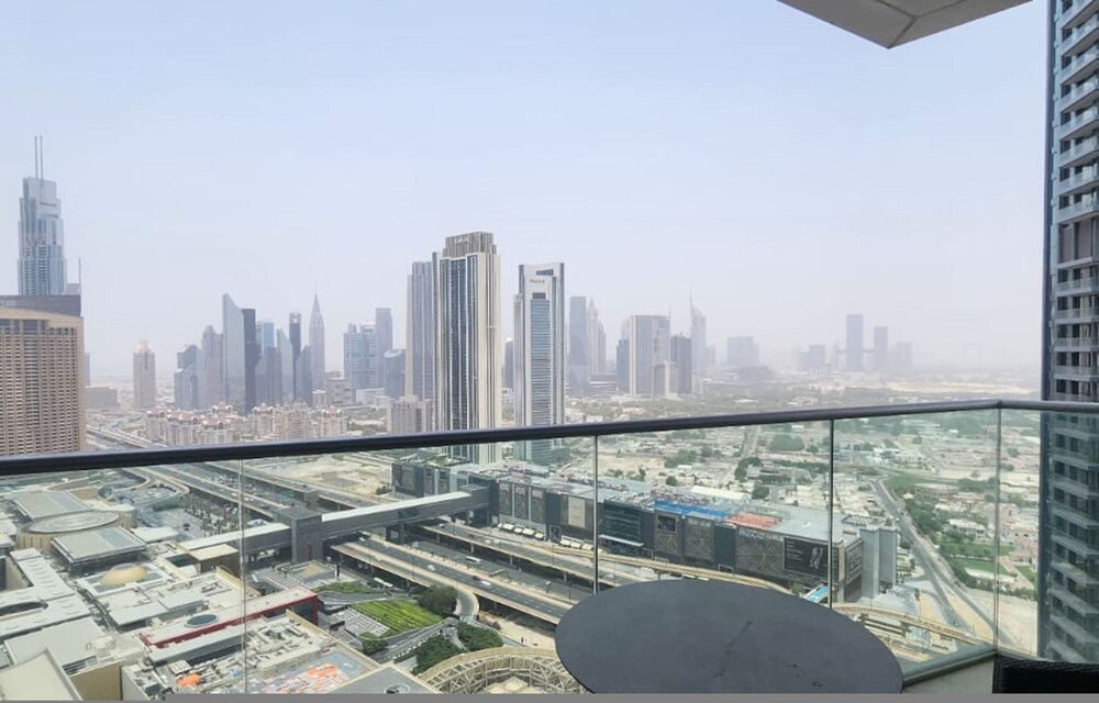 Manzil - 2BR Burj View Connected to Dubai Mall