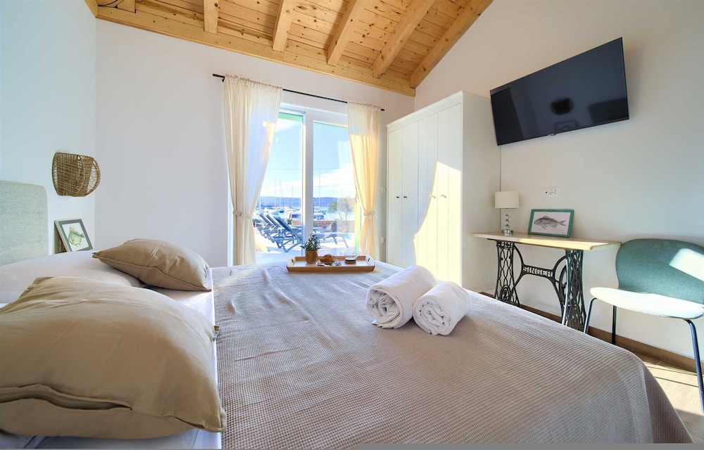 Villa Beachfront With 4 Bedrooms and 3 5 Bathrooms