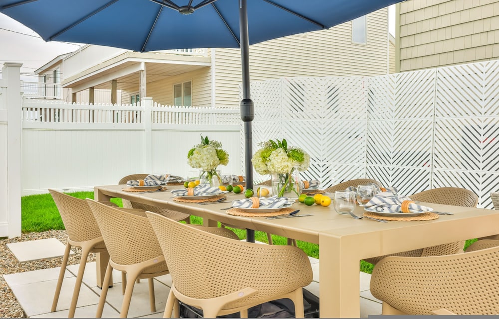 Heated Pool Hot Tub 5BR Game Room Elevator Cabana