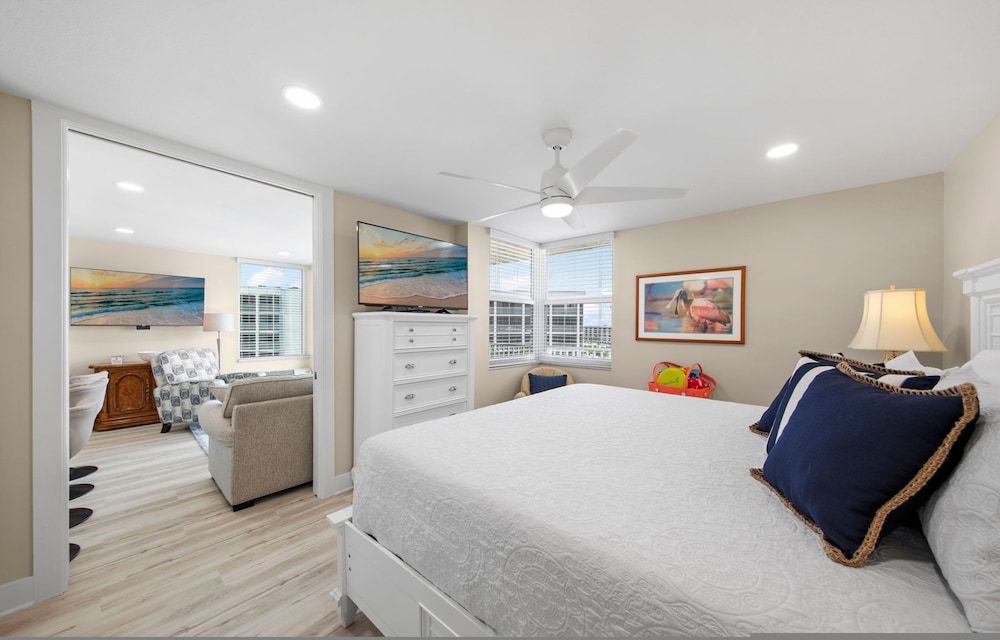 New Luxury Estero Beach Tennis Club 708a