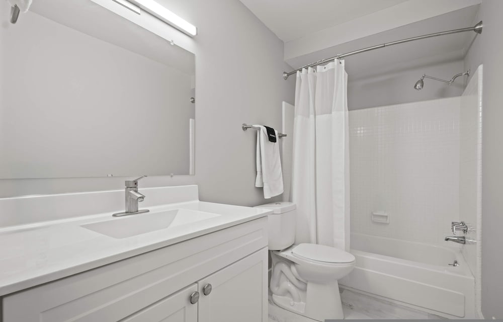 A Unique 2BR 2BA Stay
