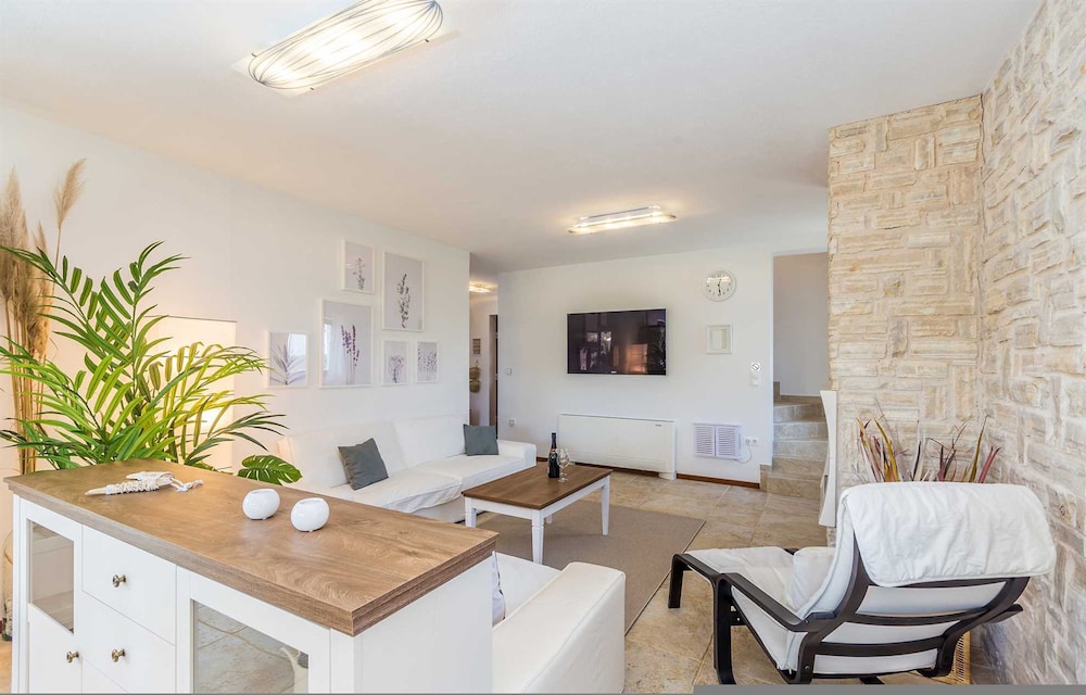 Holiday House Casa D Oro