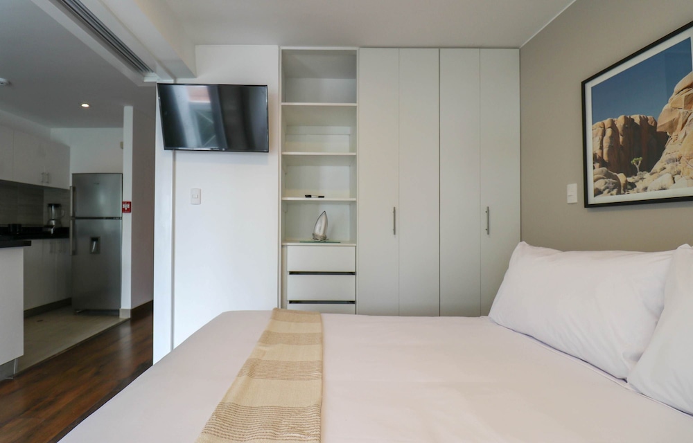 w Luxurious 1BR w Majestic Balcony in Barranco