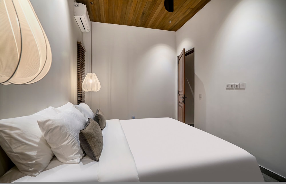 Nusantara Loft 1 Alor by Alfred in Bali - Stylish 3Br Villa w Private Pool Pererenan Beach - Canggu