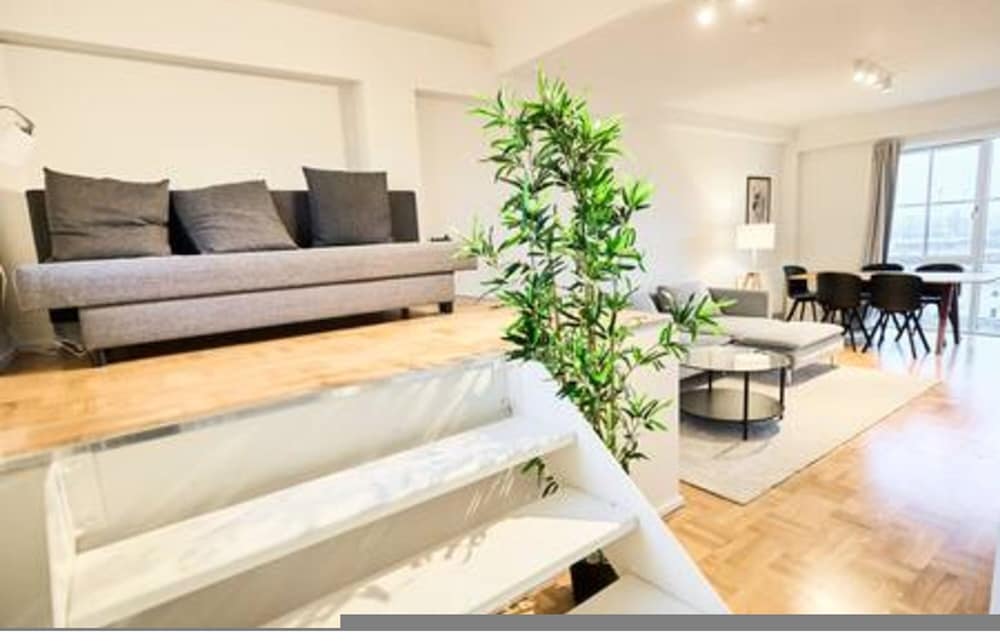 Luxury 3br Doublex - Water View