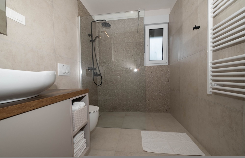Holiday House Jewel With Private Pool
